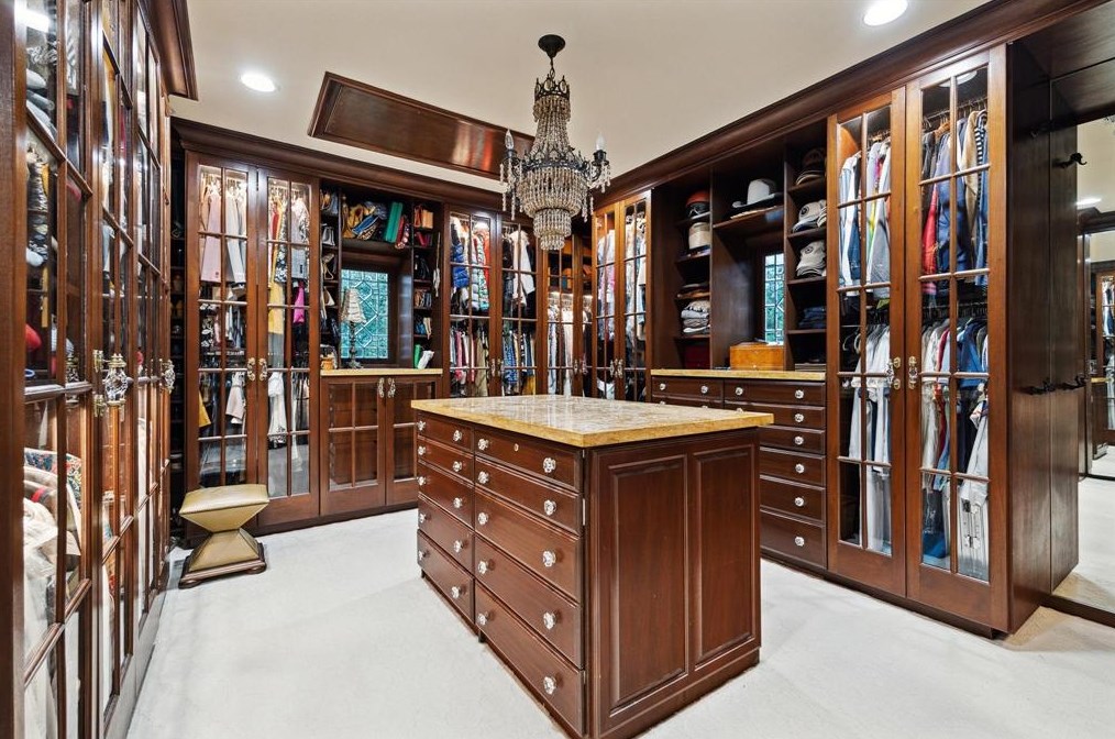 1517 Kirby Dr, Houston TX 77005-3143 exterior