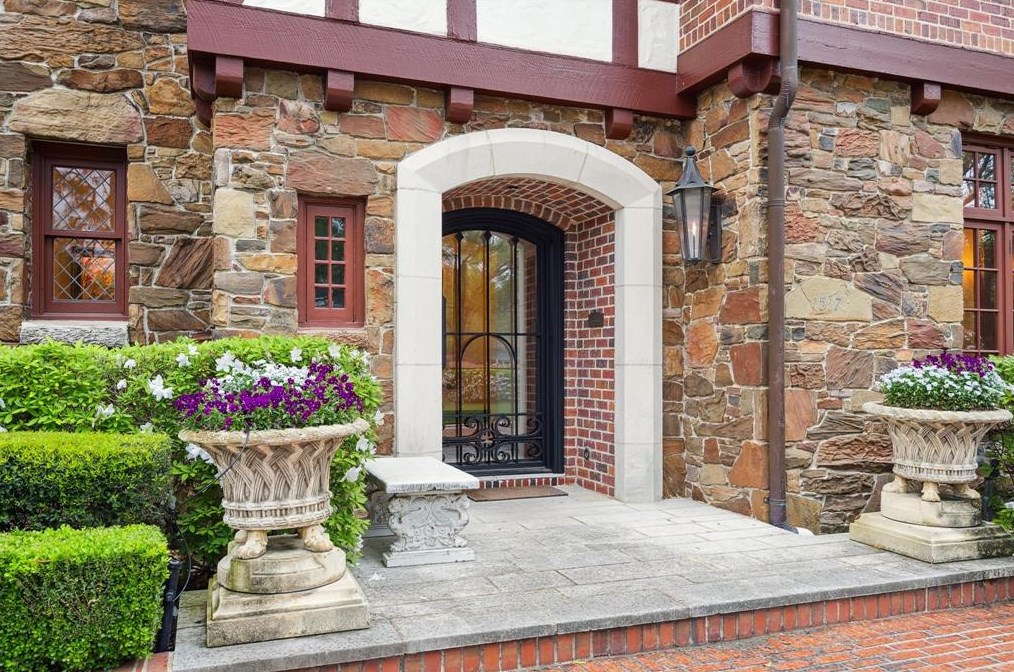 1517 Kirby Dr, Houston TX 77005-3143 exterior