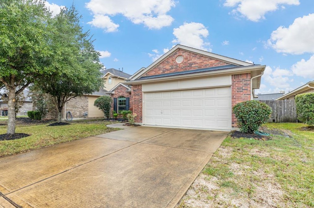 16911 Savannah Park Dr, Cypress TX  77429-5535 exterior