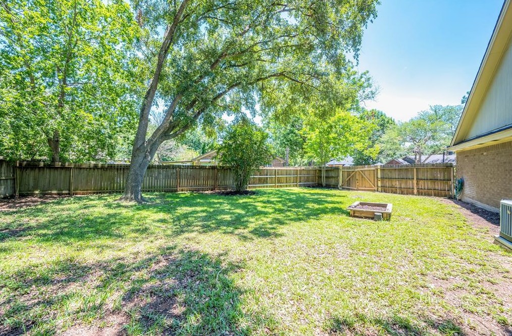 20014 Elmsbury Ct, Katy TX  77449-6634 exterior