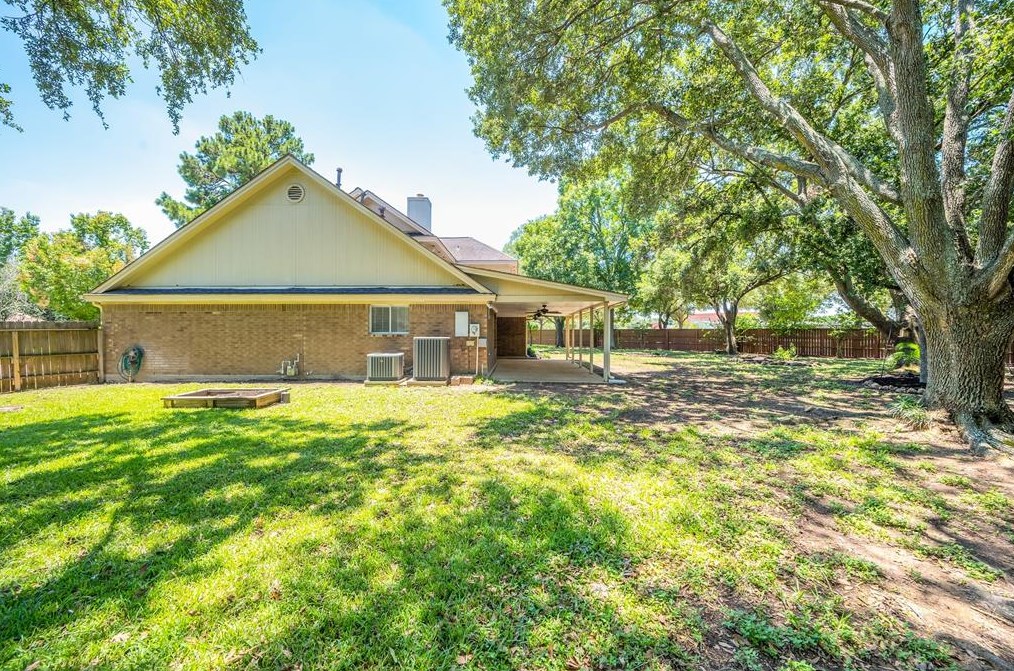 20014 Elmsbury Ct, Katy TX  77449-6634 exterior