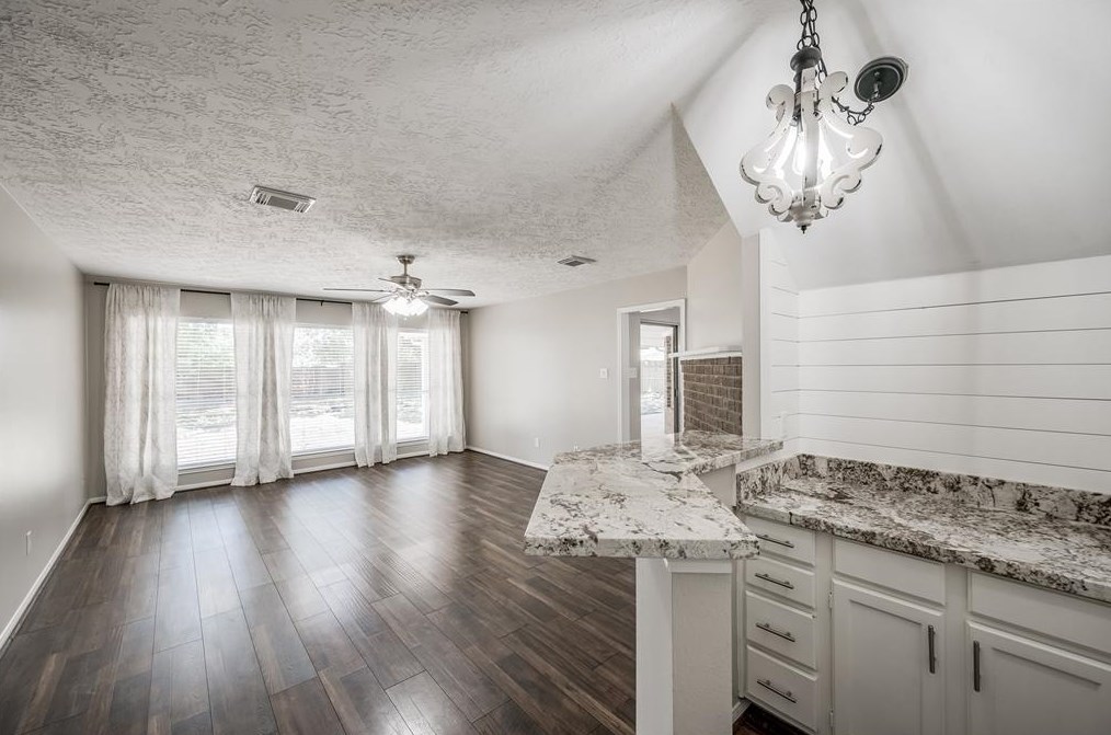 20014 Elmsbury Ct, Katy TX  77449-6634 exterior