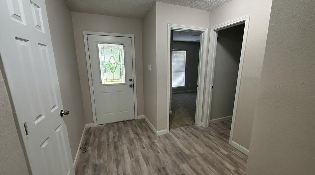 8622 Valley Meadow Dr, Houston TX  77078-3700 exterior