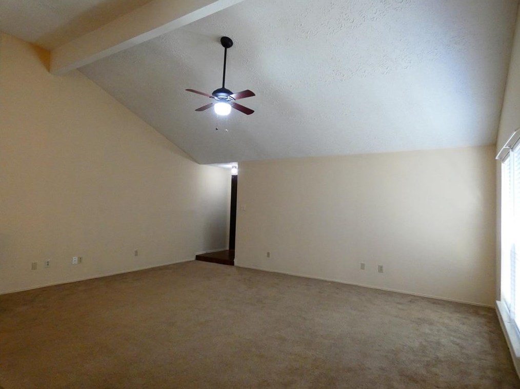 2102 Creekshire Dr, Sugar Land TX  77478-5237 exterior