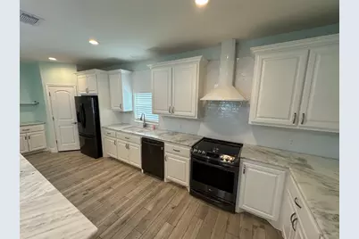 986 Seagull Lane, Crystal Beach, TX 77650 - Photo 15