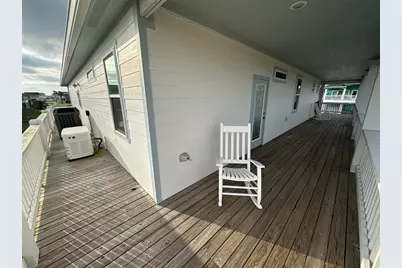 986 Seagull Lane, Crystal Beach, TX 77650 - Photo 7