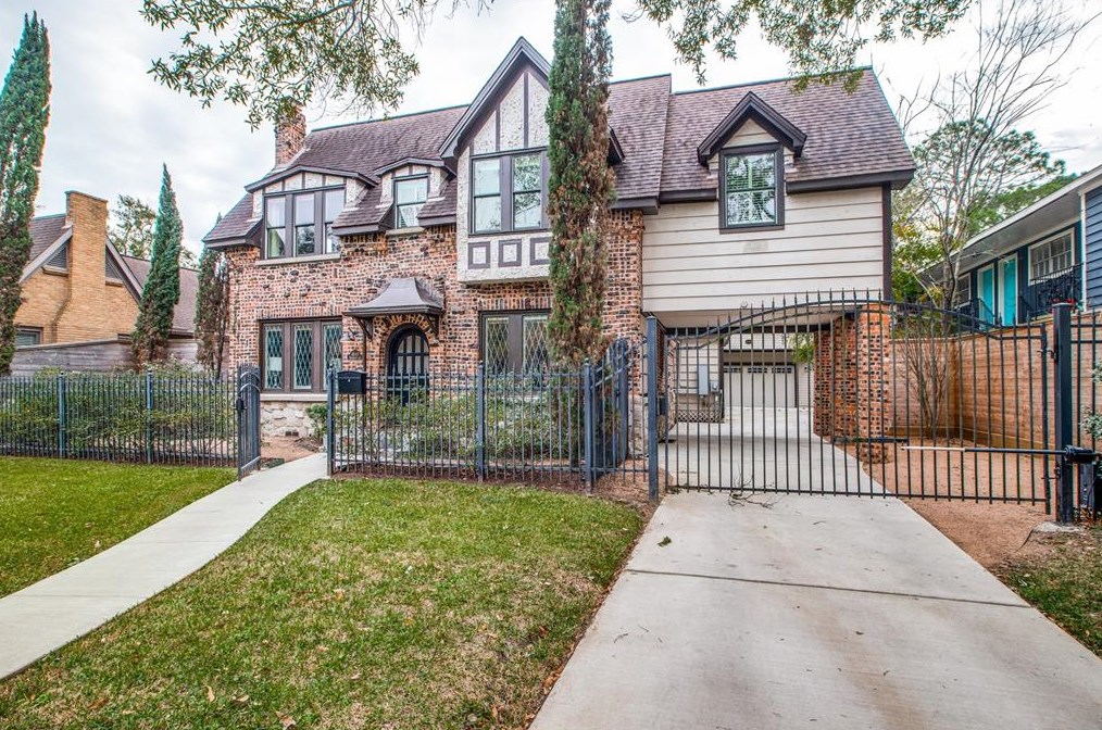 1849 Portsmouth, Houston TX  77098-4023 exterior