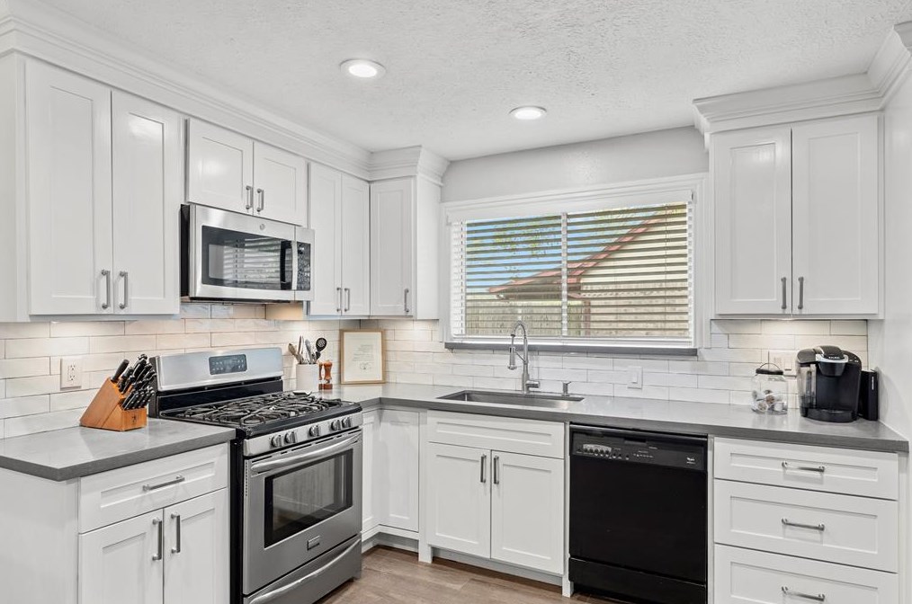 2606 Amaranth Dr, Houston TX  77084-4332 exterior