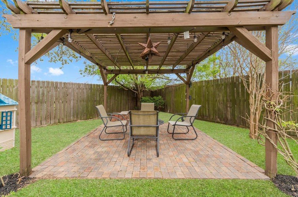 2606 Amaranth Dr, Houston TX  77084-4332 exterior