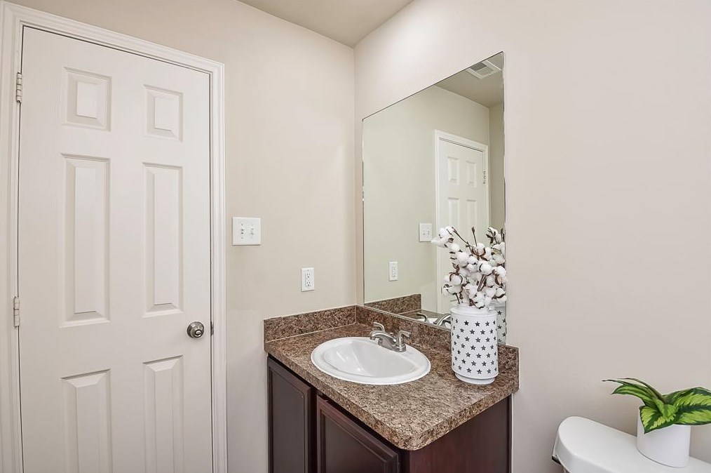 8910 Sweet Blue Jasmine Ln, Humble TX 77338-1518 exterior