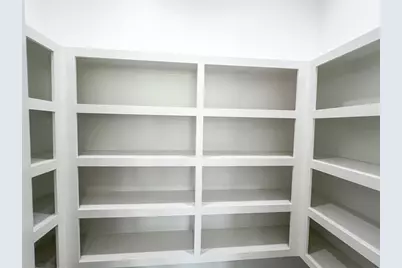 126 Lakeland Circle, Rosharon, TX 77583 - Photo 11