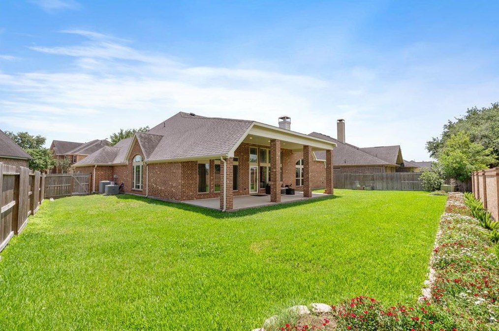19706 Beecham Lk Ln, Richmond TX  exterior