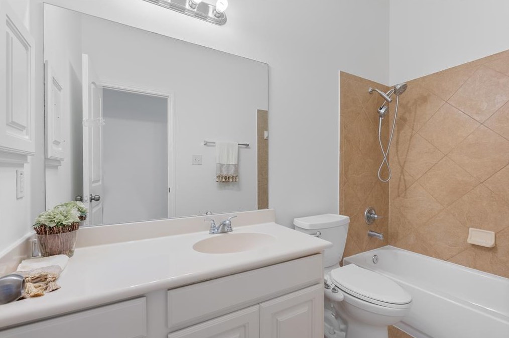 19706 Beecham Lk Ln, Richmond TX  exterior