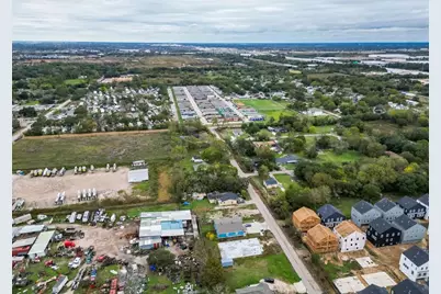 270 E Anderson Road, Houston, TX 77047 - Photo 11