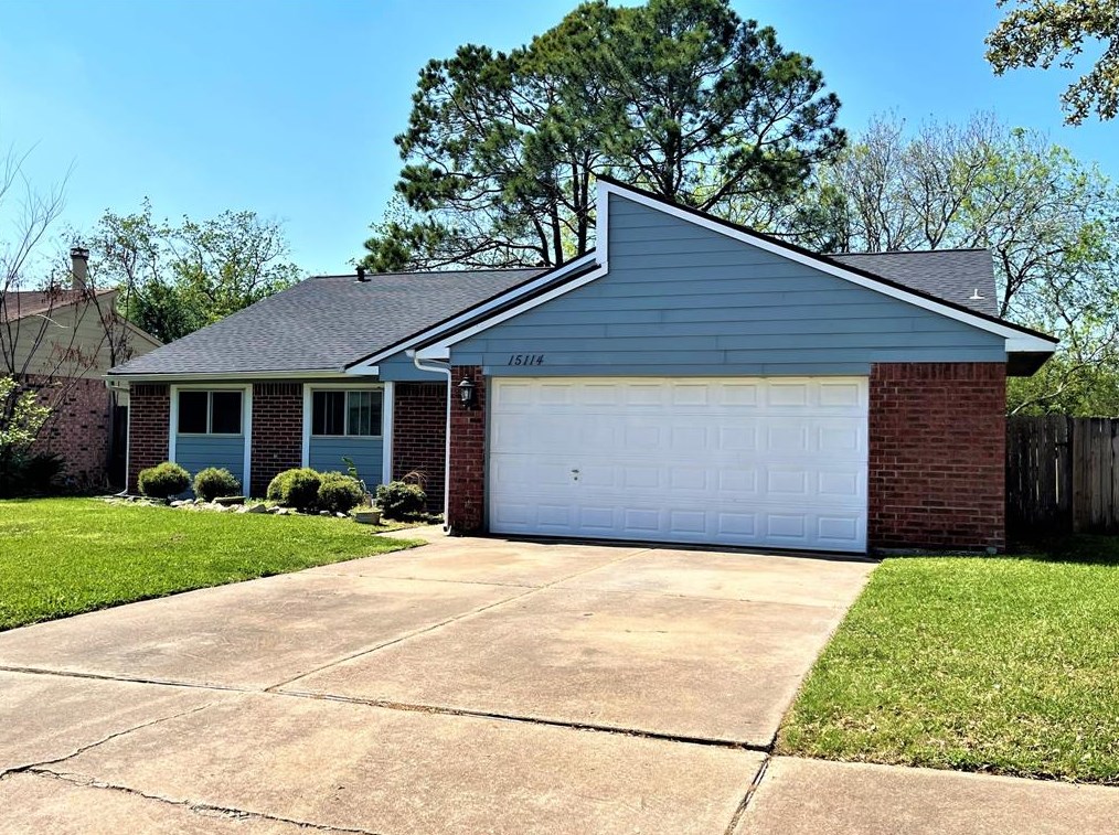 15114 Mcconn St, Houston TX  77598-1818 exterior