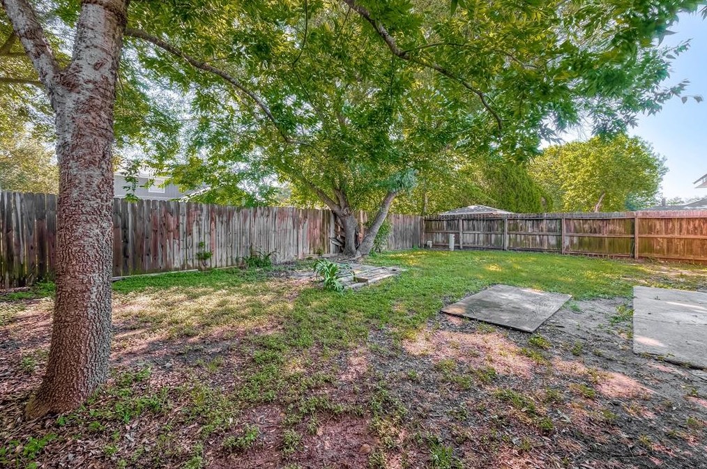 7631 Alegria Dr, Houston TX  77083-3697 exterior
