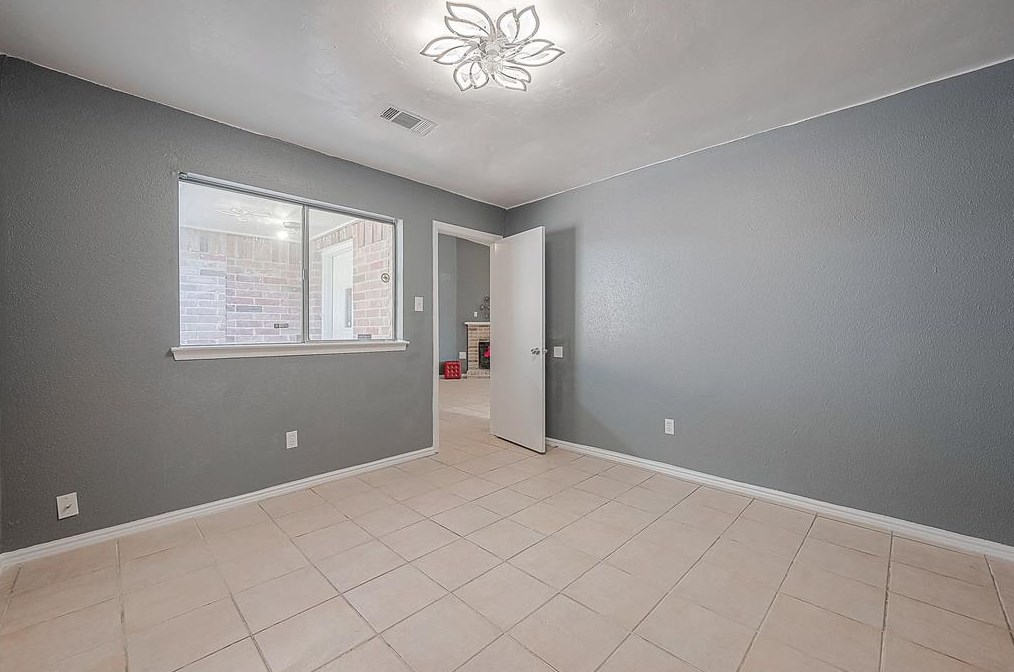 7631 Alegria Dr, Houston TX  77083-3697 exterior