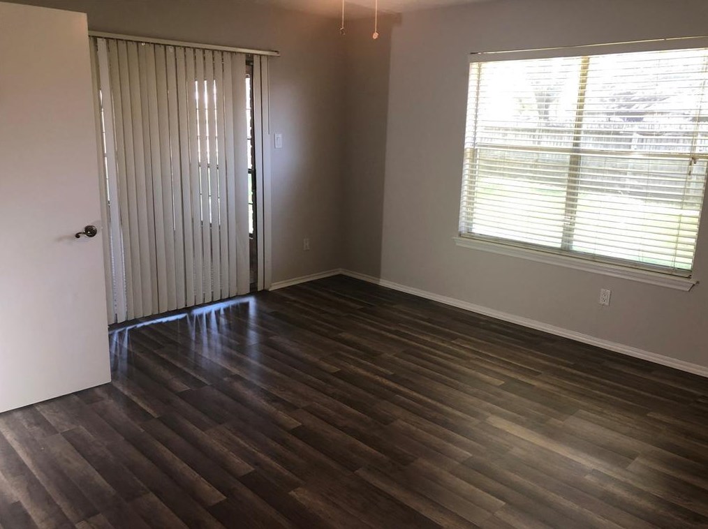 14714 Windfern Forest Dr, Houston TX  77040-2928 exterior
