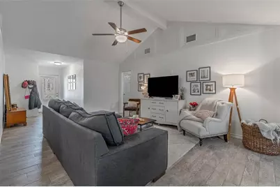 4310 Green Valley Drive, Bryan, TX 77802 - Photo 7