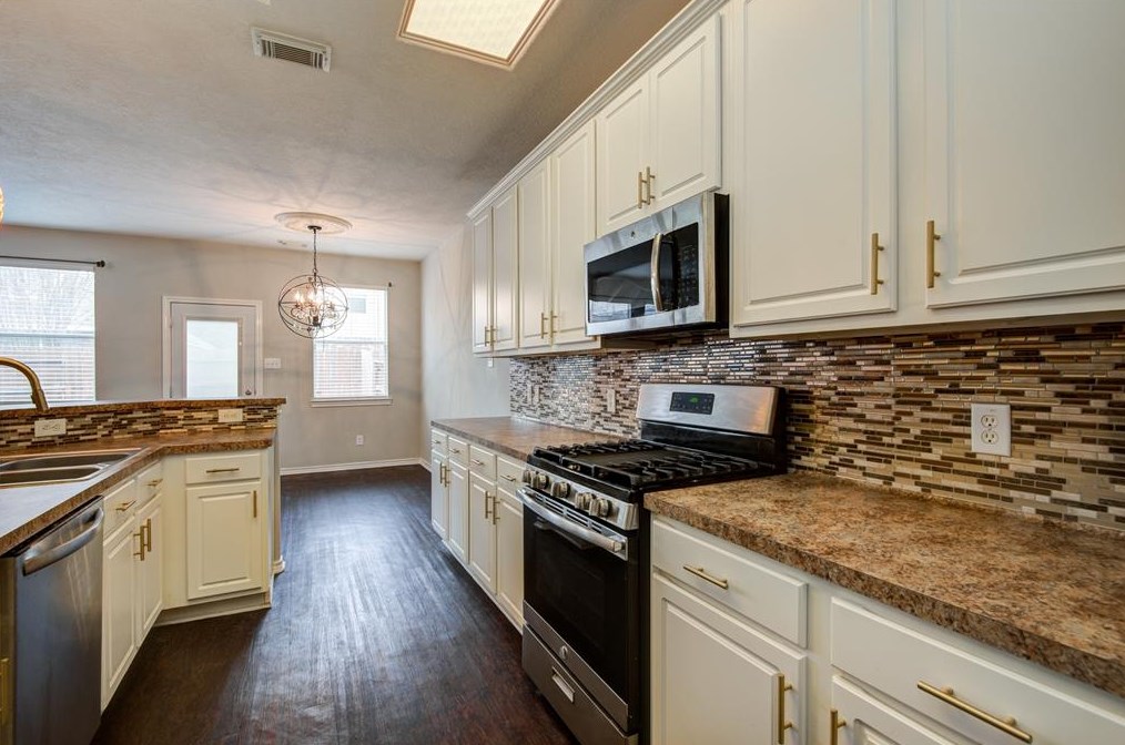 9031 Elm Drake Ln, Humble TX 77338-1170 exterior