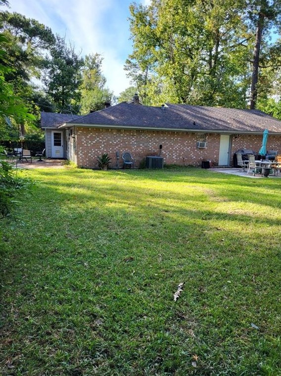 2010 Southwood Dr, Roman Forest TX  77357-2948 exterior