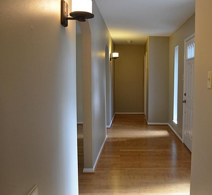5115 Kingfisher Dr, Houston TX  77035-3016 exterior