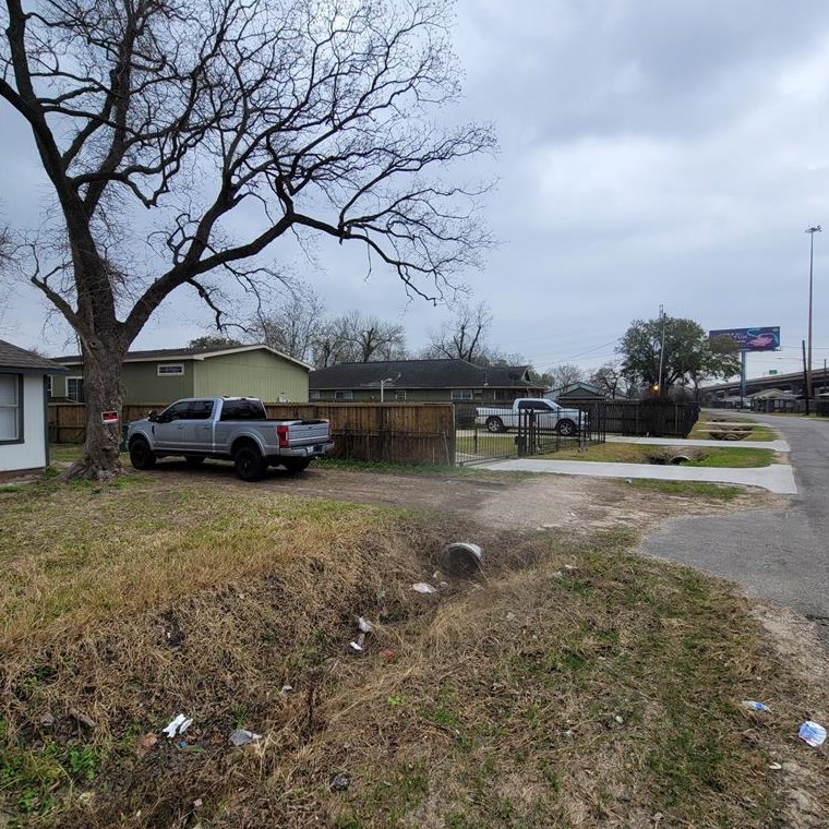 6810 Bleker St, Houston TX  77016-6714 exterior