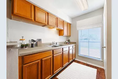 4400 W Airport Boulevard #2817, Houston, TX 77045 - Photo 5