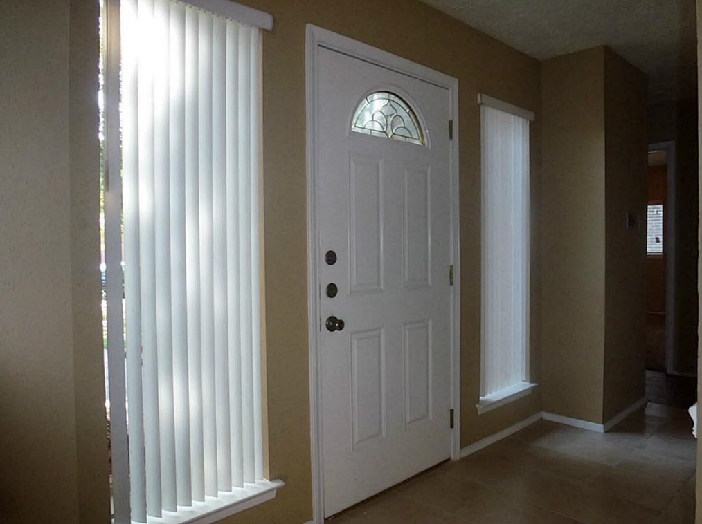 21211 Waymare Ln, Spring TX  77388-3850 exterior