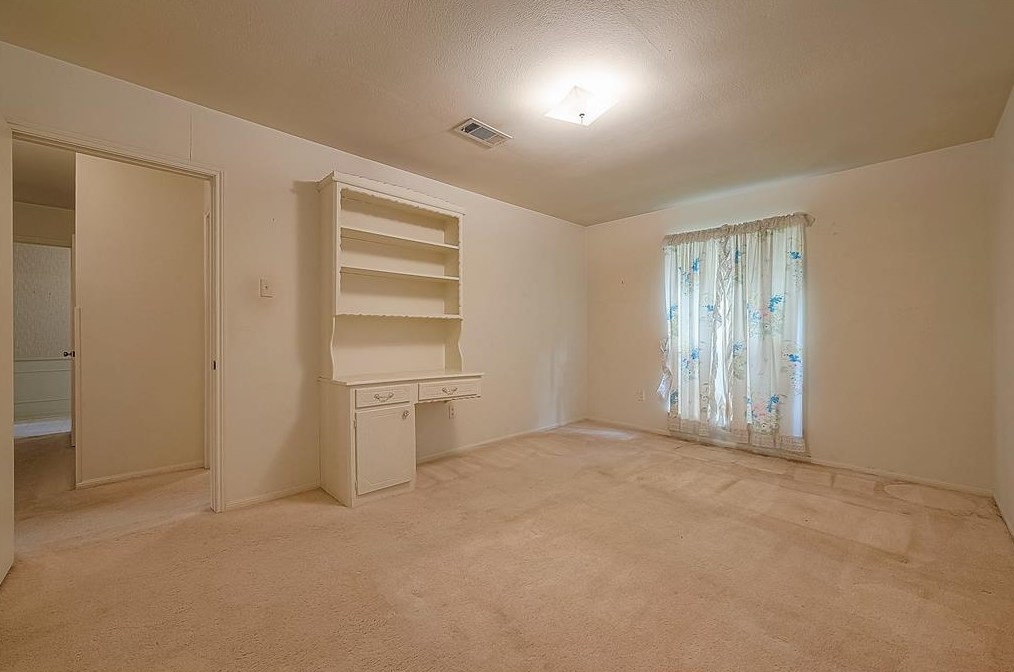 1051 Lehman St, Houston TX  77018-1427 exterior