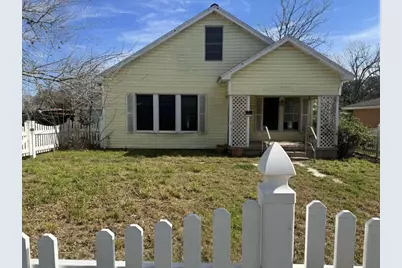 565 N Jefferson Street, Goliad, TX 77963 - Photo 1