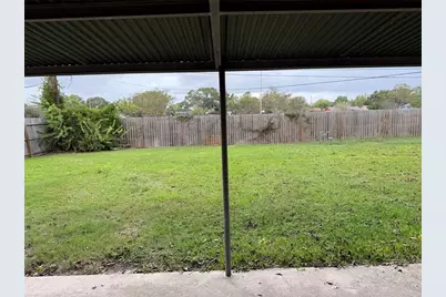 216 Schilling Street, Baytown, TX 77520 - Photo 15