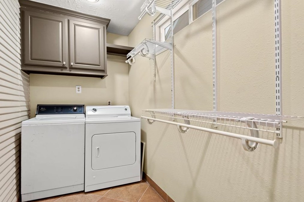 405 James, Houston TX  77009-8327 exterior