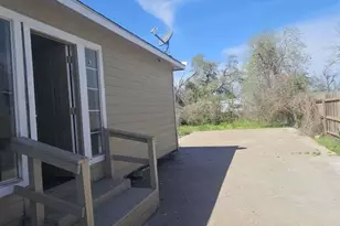 2301 Caplin St, Houston, TX 77026 - Photo 7