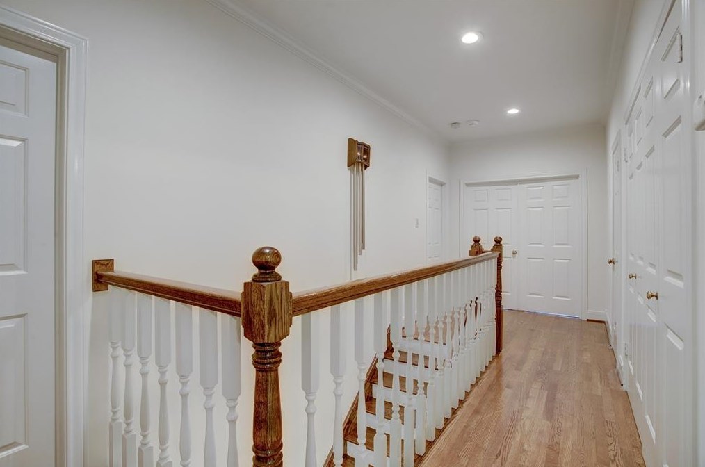 4230 Byron St, Houston TX  77005-3628 exterior