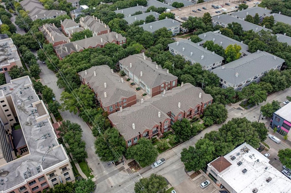 2516 Bagby St, Houston TX  13440-8587 exterior