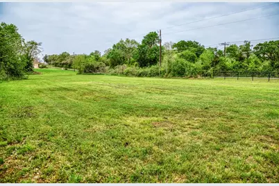 2021 Strangmeier Road, Brenham, TX 77833 - Photo 25