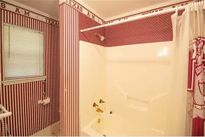 1300 W Church Street #12, Livingston, TX 77351 - Photo 31