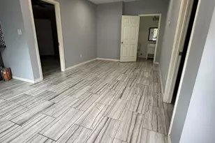 4707 Mallow St, Houston, TX 77033 - Photo 5