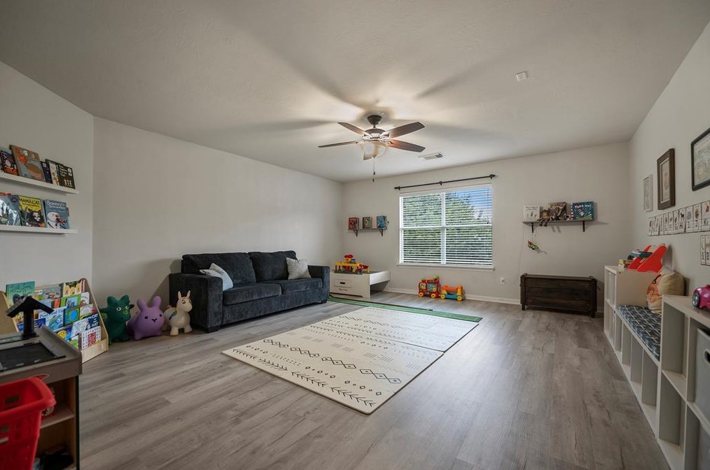 20027 Cape Clover Trl, Richmond TX  77407-4087 exterior