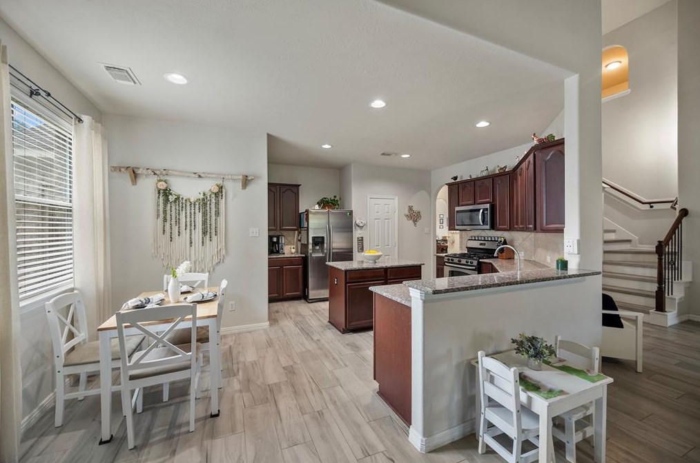 20027 Cape Clover Trl, Richmond TX  77407-4087 exterior