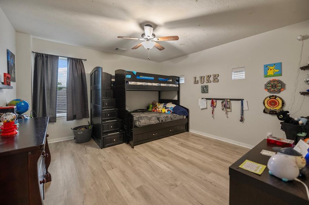 20027 Cape Clover Trl, Richmond TX  77407-4087 exterior