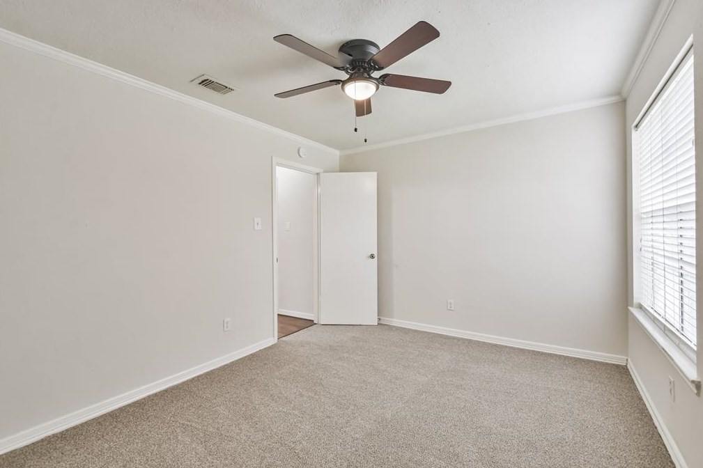 15851 Mdw Vlg Dr, Houston TX  77095-3718 exterior