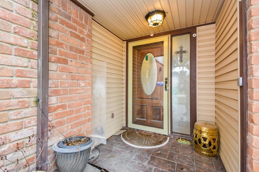 10711 Sagebluff Dr, Houston TX  77089-2908 exterior