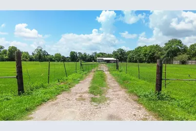 1126 Brooks Avenue, Rosenberg, TX 77471 - Photo 3