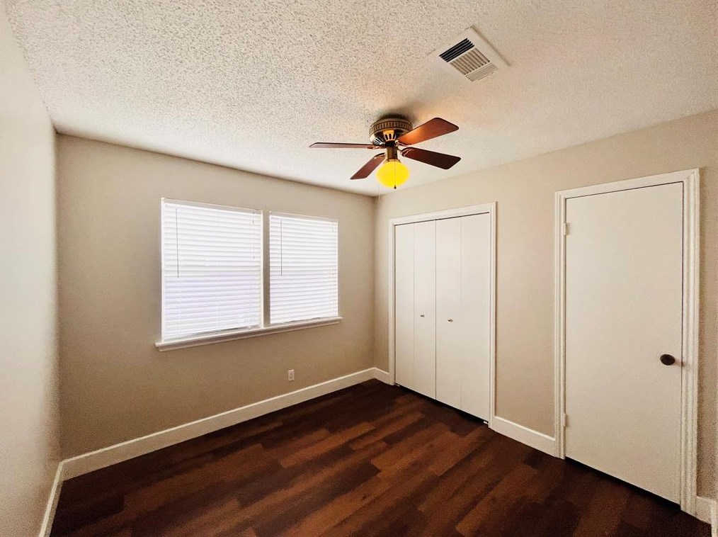 1537 Blue Water, Jones Creek TX  77541-8492 exterior