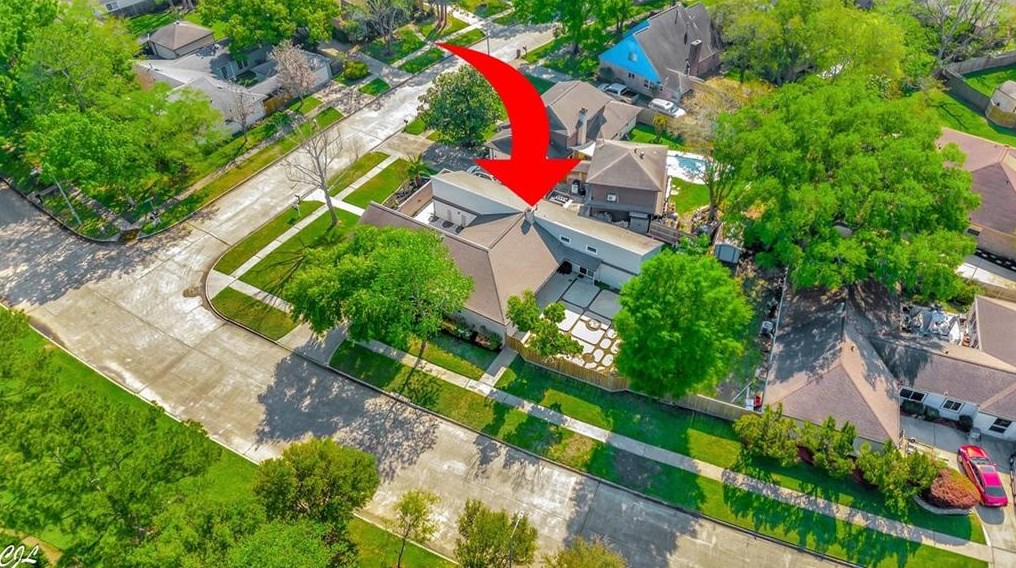 3811 Glenmeade Dr, Houston TX  77059-6004 exterior