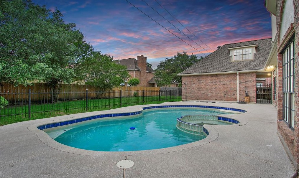 16119 Cochet Spring Dr, Spring TX  77379-2909 exterior