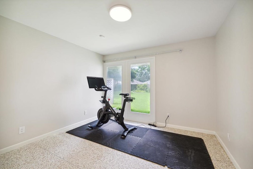 3542 Sun Vly Dr, Houston TX  77025-4150 exterior