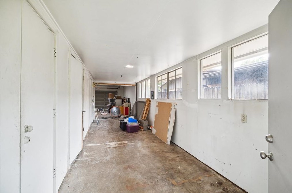 3542 Sun Vly Dr, Houston TX  77025-4150 exterior
